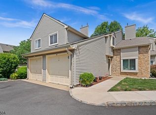 74 Chatham Ct, Hightstown, NJ 08520