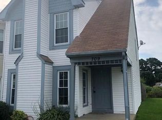 709 Goodard Dr, Virginia Beach, VA 23454