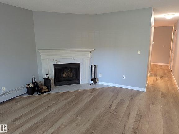 5th image of 10524 84th Ave NW