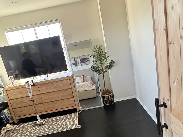441 S Glendora Ave — Photo 21