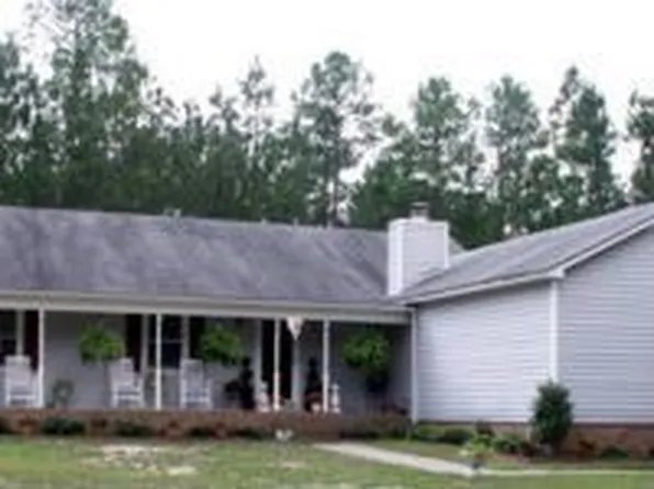 391 Wildwood Ln, Lugoff, SC 29078
