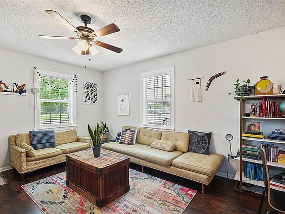 5th image of 1016 W Jefferson St