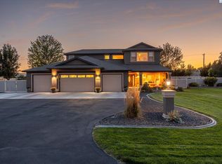 12004 Cottonwood Creek Blvd, Kennewick, WA 99338