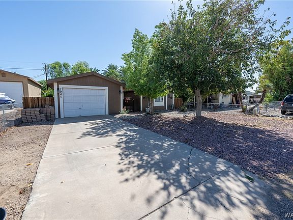 3rd image of 7940 S Oriole Drive