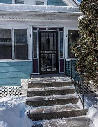 2nd image of 1047 18th Ave SE