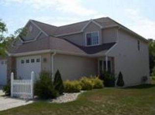5621 Osborn Dr, Mc Farland, WI 53558