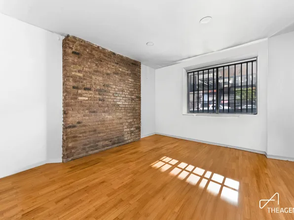 160 East 26th Street image 1 of 6