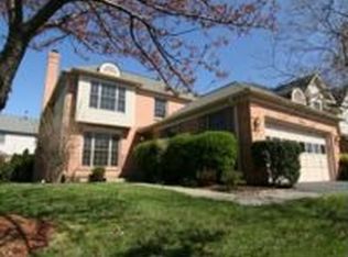 5620 Schoolfield Ct, Centreville, VA 20120