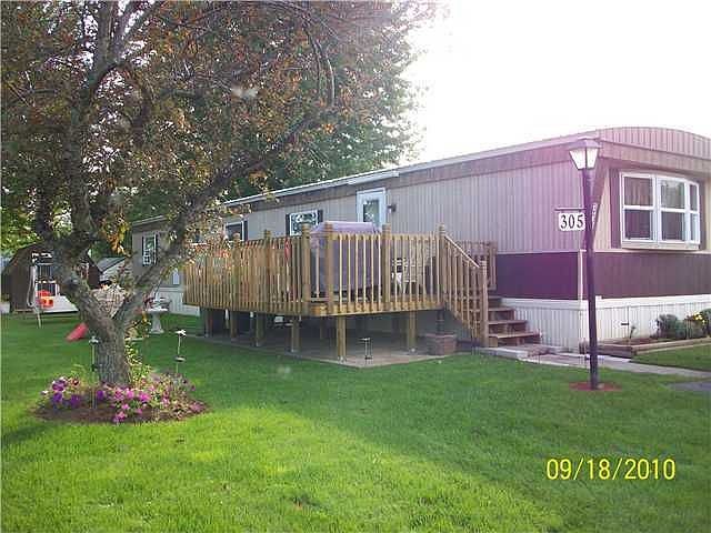 1st image of 305 Sandybrook Dr