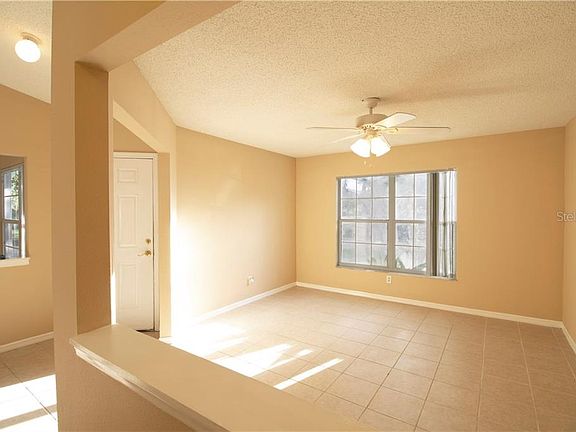 4th image of 4102 Banbury Cir