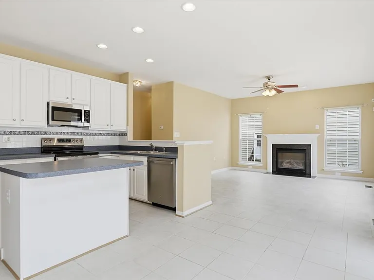 341 Bullskin St — Photo 16