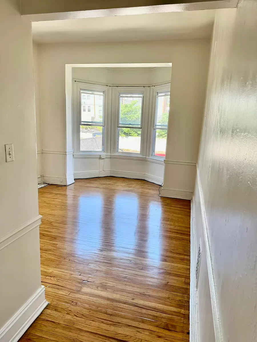 living room - 208 S 43rd St #2R