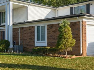 32756 Barclay Sq, Warren, MI 48093