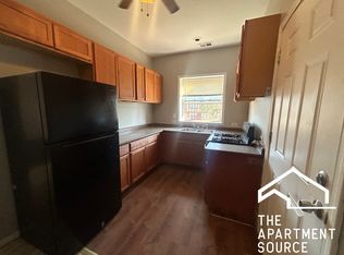 7253 S Bennett Ave APT 3, Chicago, IL 60649