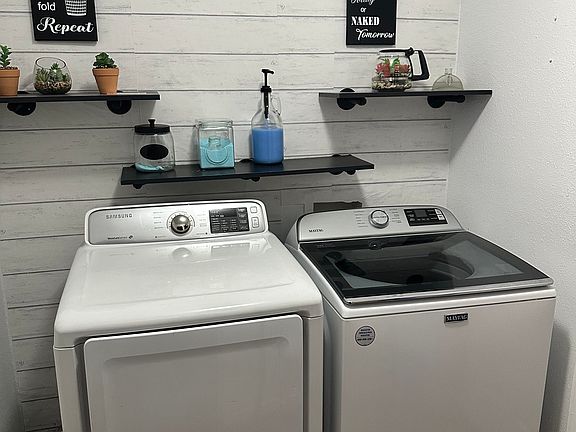 4th image of 3011 Mason Dr