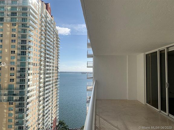 4th image of 1200 Brickell Bay Dr APT 2408