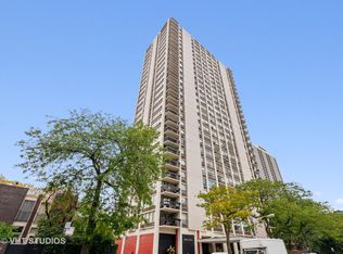 1455 N Sandburg Ter APT 1004, Chicago, IL 60610