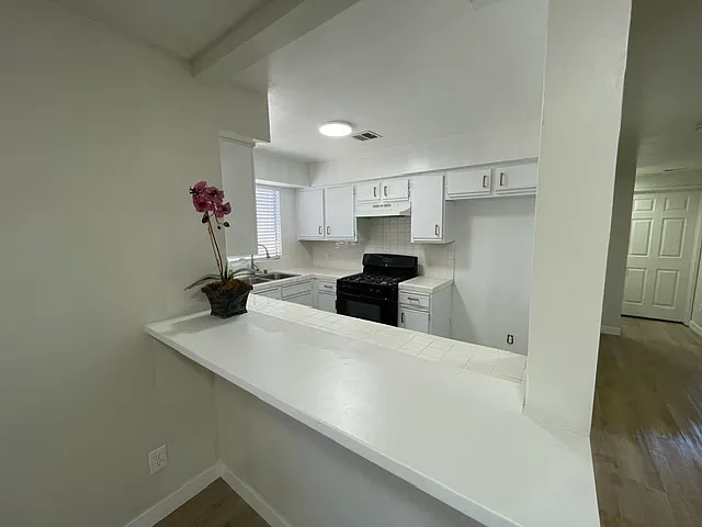 16126 S Ainsworth St #B — Photo 12