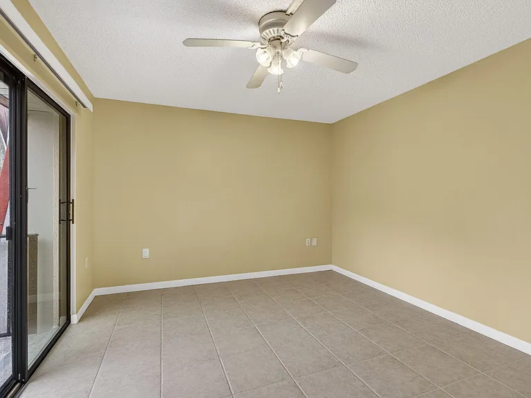 3345 Meridian Way N #C — Photo 21
