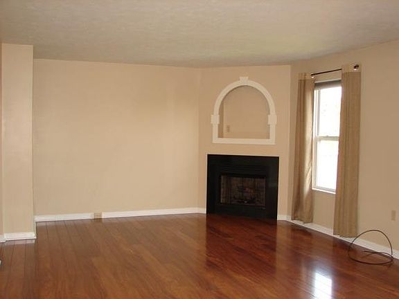 4th image of 119 Antler Hollow Ct