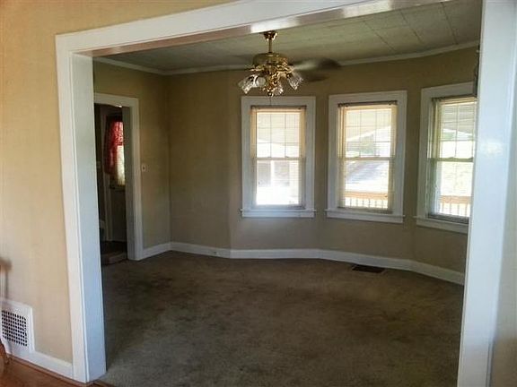5th image of 2321 Highland Ave