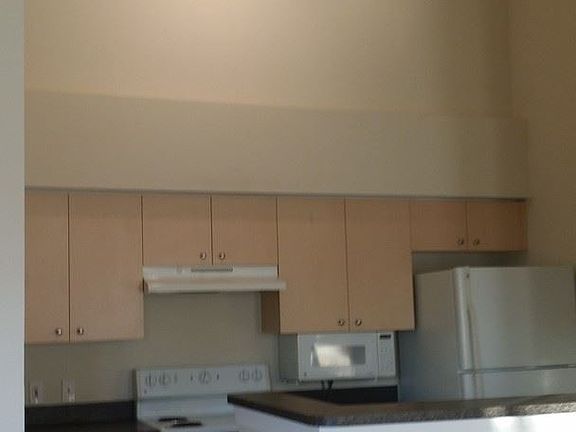 5th image of 4220 San Marino Blvd APT 306