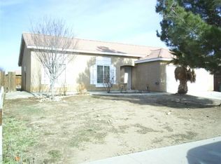 10710 Palmyra St, Adelanto, CA 92301