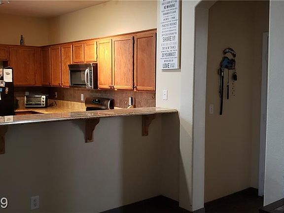 4th image of 4970 Droubay Dr