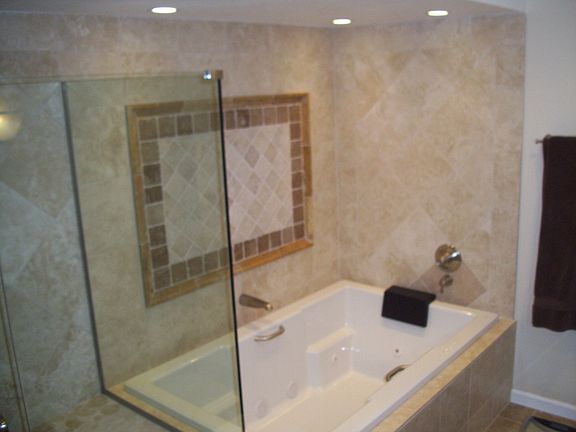master bath-whirpool tub 
