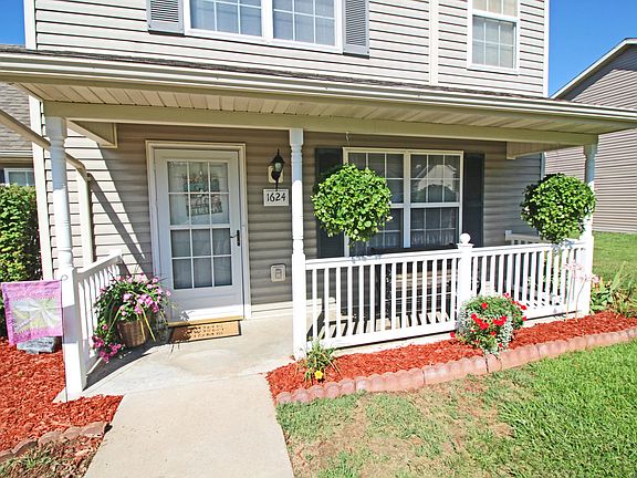 2nd image of 1624 Amanda Dr