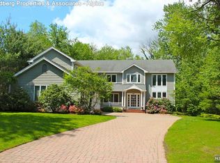 5 Jays Ct, Closter, NJ 07624