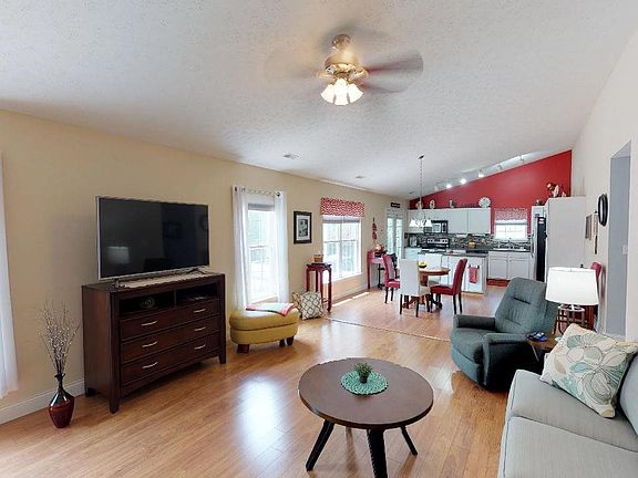 3rd image of 4673 W Johanna Dr