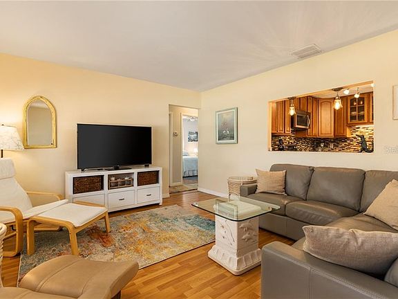 5th image of 1618 San Helen Dr