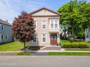683 3rd Ave, Troy, NY 12182