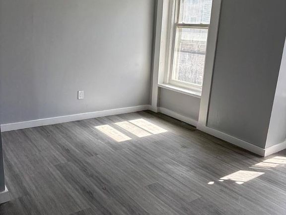 3rd image of 69 Columbia St #2
