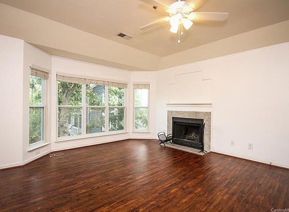 4th image of 517 Graham St #3E