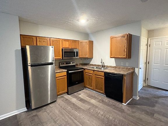 3rd image of 541 McFadin Station St #A