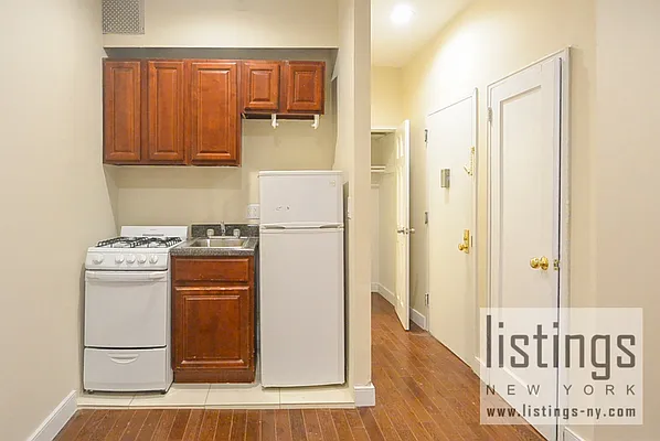 Rented by City Connections Realty | media 2