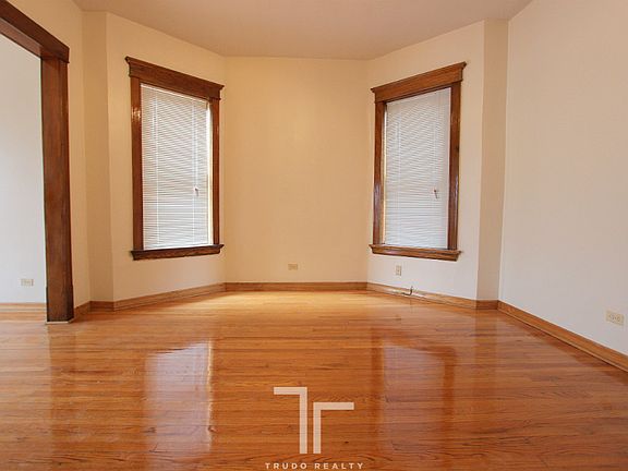 5th image of 1054 N Kedzie Ave #1