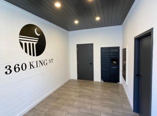 360 King St APT 205, Charleston, SC 29401