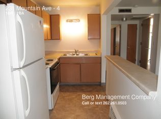 231 Mountain Ave APT 4, Waukesha, WI 53188