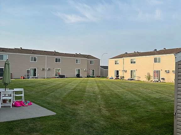 2nd image of 3012-3046 18th St S