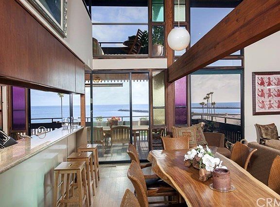 3rd image of 3047 Ocean Blvd