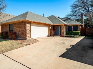 2542 Cattail Ln, Carrollton, TX 75006