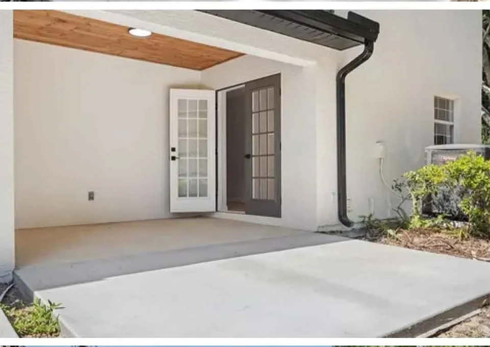 2 bed, 2.5 bath, 1180 sqft, $1,800 — Photo 4