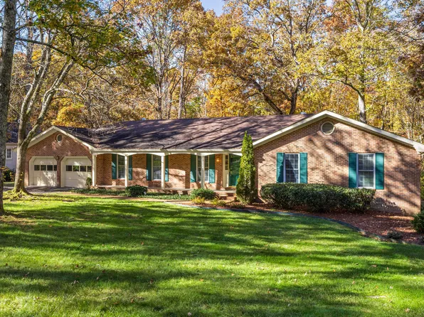 922 Arden Way, Signal Mountain, TN 37377