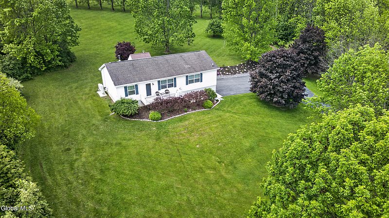 2nd image of 128 Valley Court