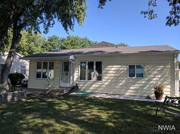 1st image of 709 E 12th St