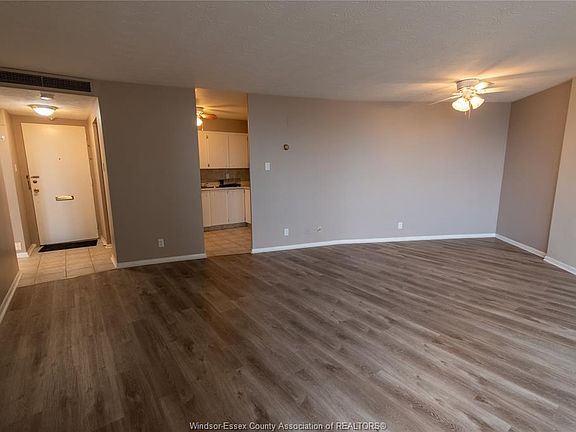 3rd image of 111 Riverside Dr E #404