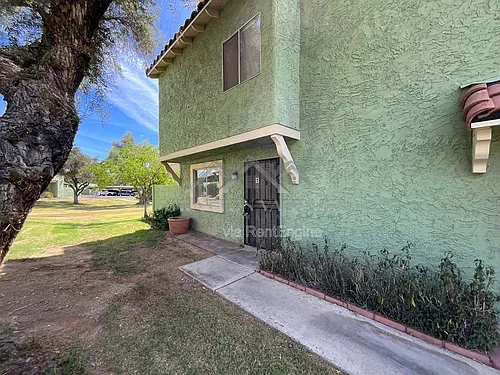 10203 N 7th Pl #B Photo 1